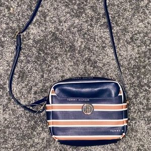 Tommy Hilfiger purse